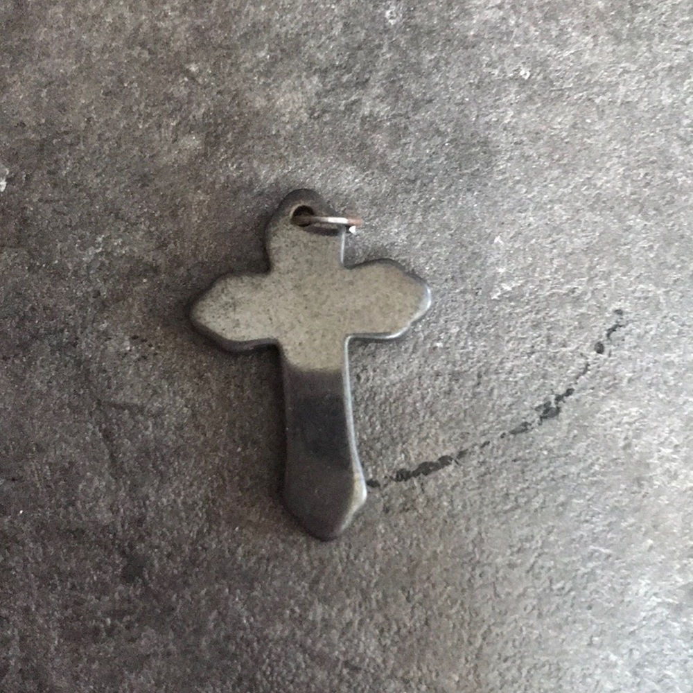 Cross pendant